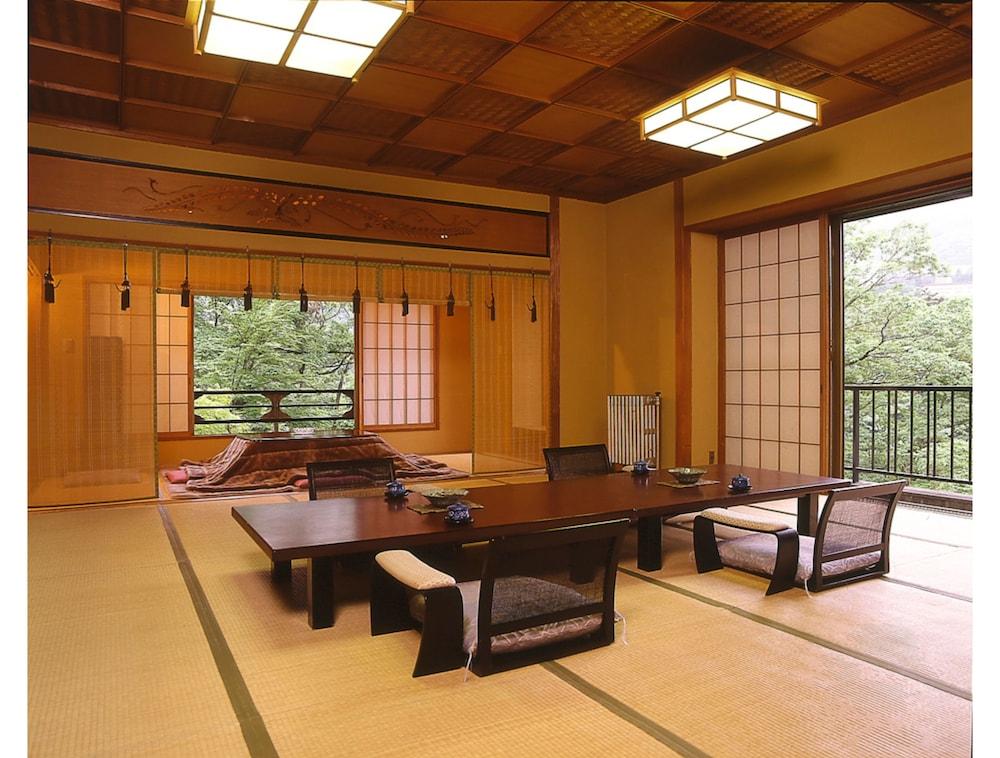 Musashino Bekkan Хаконе Экстерьер фото